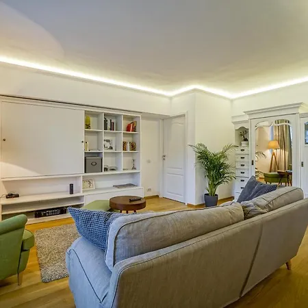 Apartment Visit Romana Square Apt. - Metro